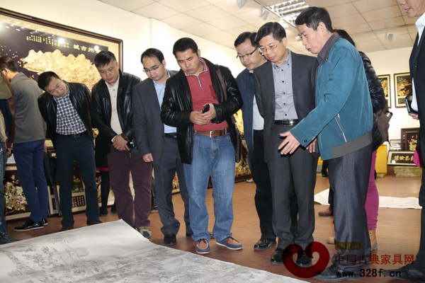 嘉賓們參觀潮州市麥稈畫研究藝術館 嘉賓們參觀潮州市麥稈畫研究藝術館