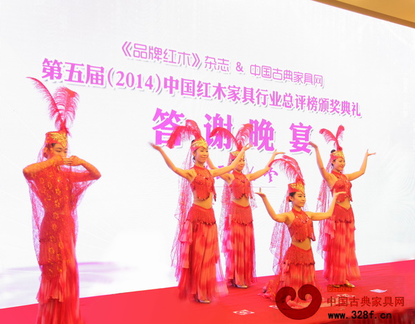 極具民族特色的肚皮舞表演 極具民族特色的肚皮舞表演