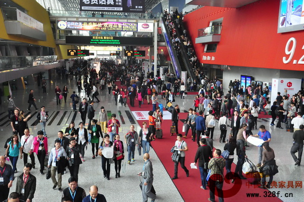 每日數(shù)以萬(wàn)計(jì)的參展人流量是企業(yè)選擇展會(huì)的重要標(biāo)準(zhǔn) 每日數(shù)以萬(wàn)計(jì)的參展人流量是企業(yè)選擇展會(huì)的重要標(biāo)準(zhǔn)