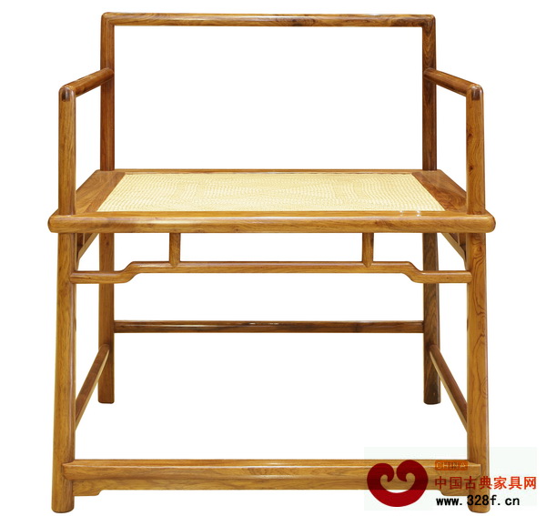 簡潔空靈的禪椅(區(qū)氏臻品供圖) 簡潔空靈的禪椅(區(qū)氏臻品供圖)