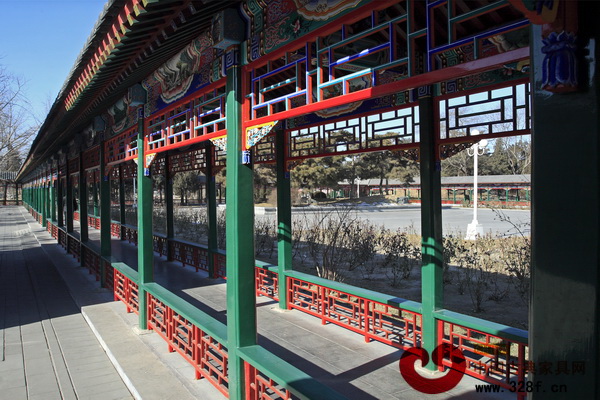 中國傳統(tǒng)建筑以梁柱框架結(jié)構(gòu)為主.jpg 中國傳統(tǒng)建筑以梁柱框架結(jié)構(gòu)為主.jpg