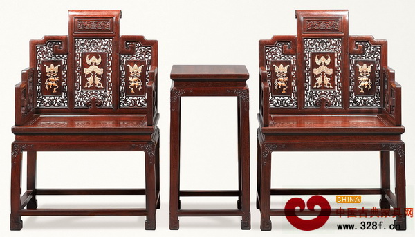 小葉紫檀嵌黃楊福慶紋扶手椅 小葉紫檀嵌黃楊福慶紋扶手椅