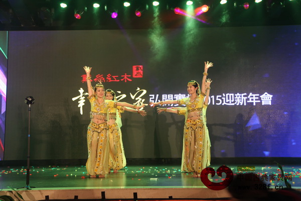 戴為紅木員工熱情演繹印度銳舞