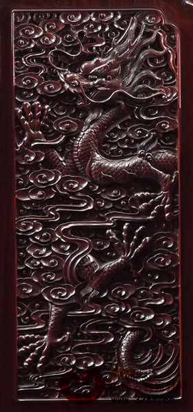 屏心云龍紋形態(tài)各異 屏心云龍紋形態(tài)各異