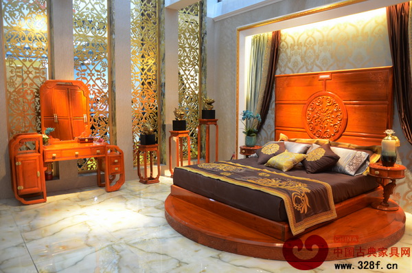 木寶美家在深圳家具展上的新中式展品