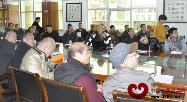 浙江省美術家協(xié)會會員、東陽市美術家協(xié)會主席蔣天耕作專場演講 浙江省美術家協(xié)會會員、東陽市美術家協(xié)會主席蔣天耕作專場演講