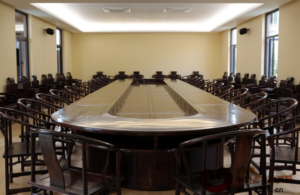 莊嚴(yán)大氣的會議室 莊嚴(yán)大氣的會議室