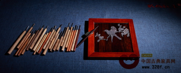 戴為紅木的產(chǎn)品工藝十分精湛