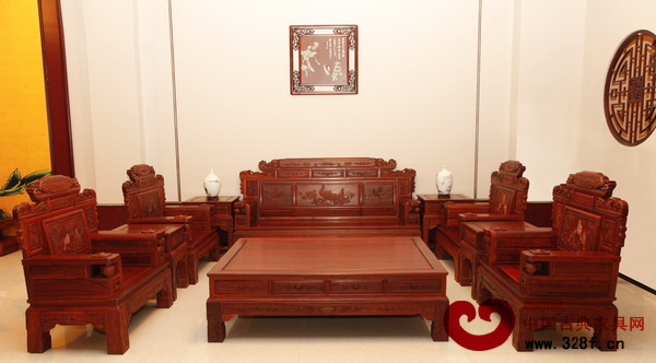 做專小葉紅檀精品家具是木緣紅木堅持的市場理念 做專小葉紅檀精品家具是木緣紅木堅持的市場理念