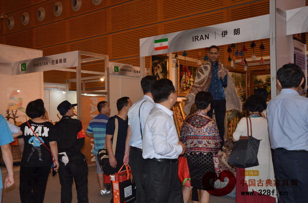 伊朗參展商用標(biāo)準(zhǔn)普通話介紹波斯地毯 伊朗參展商用標(biāo)準(zhǔn)普通話介紹波斯地毯