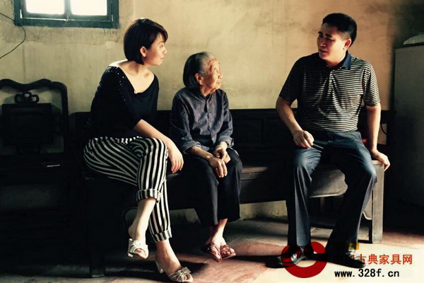 CCTV發(fā)現(xiàn)之旅《健康大本營(yíng)》攝制組走進(jìn)長(zhǎng)壽健康村，探訪百歲長(zhǎng)壽老人 