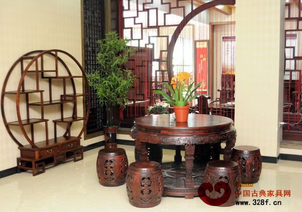 興成紅木展廳一角 興成紅木展廳一角