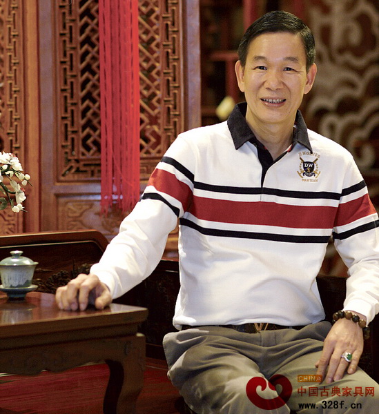 中國傳統(tǒng)工藝大師、區(qū)氏臻品董事長區(qū)勝春 中國傳統(tǒng)工藝大師、區(qū)氏臻品董事長區(qū)勝春