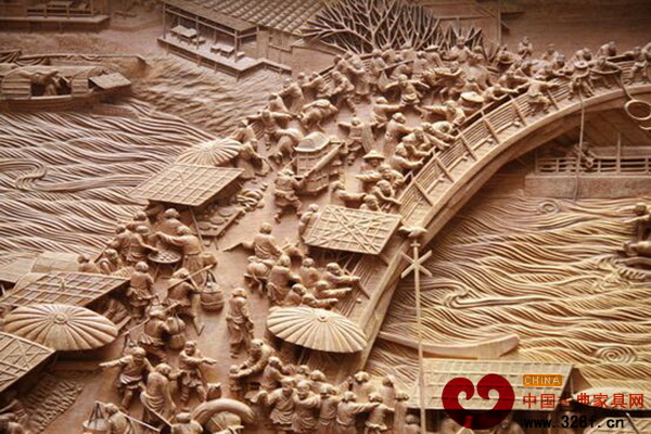 鴻庭軒的木雕《清明上河圖》屏風(fēng)局部,神態(tài)各異的人物形象彰顯了非凡技藝 鴻庭軒的木雕《清明上河圖》屏風(fēng)局部,神態(tài)各異的人物形象彰顯了非凡技藝