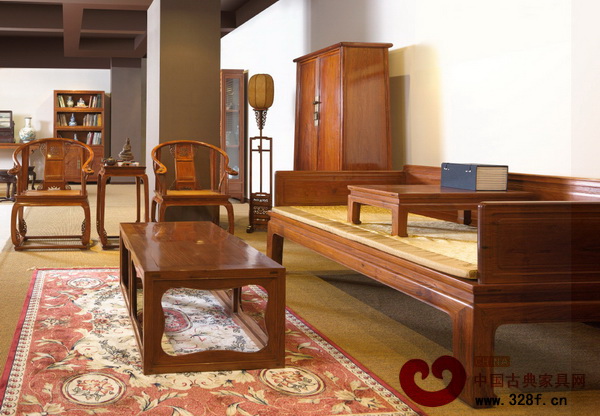 自然典雅的棕褐色,表現(xiàn)出中式風(fēng)格的端莊 自然典雅的棕褐色,表現(xiàn)出中式風(fēng)格的端莊