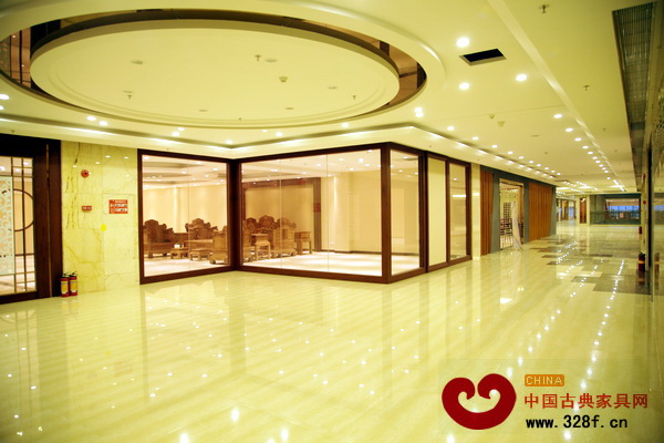 盈聯(lián)匯國際家具廣場展廳一角 盈聯(lián)匯國際家具廣場展廳一角