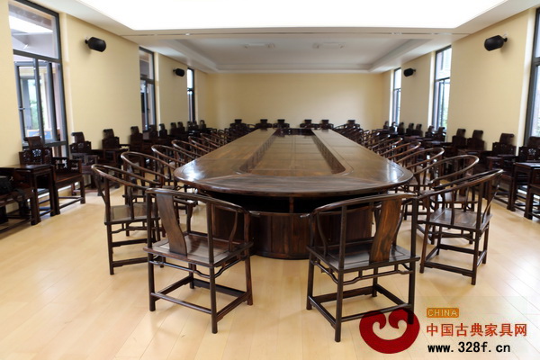 南枝紅紅木專屬定制成品——珠海某企業(yè)會(huì)議室 南枝紅紅木專屬定制成品——珠海某企業(yè)會(huì)議室