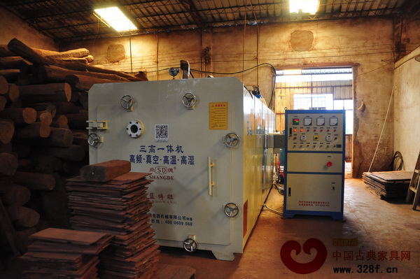 南枝紅紅木引進(jìn)的三高一體干燥設(shè)備 南枝紅紅木引進(jìn)的三高一體干燥設(shè)備