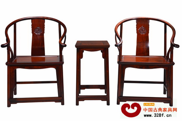 紅酸枝螭龍紋圈椅三件套 紅酸枝螭龍紋圈椅三件套