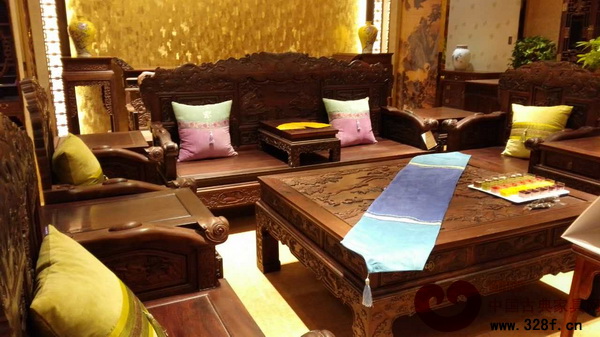 孔連紅木致力于“宮廷家具,為民所用” 孔連紅木致力于“宮廷家具,為民所用”