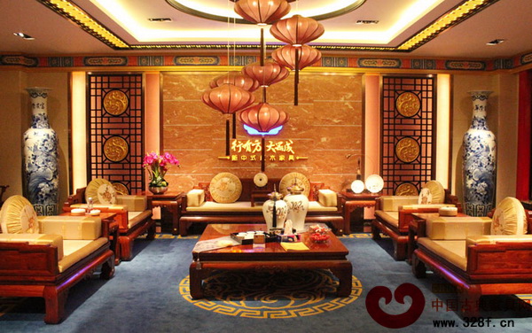 瀚晟堂紅木的新中式家具別具特色，家居感十足 