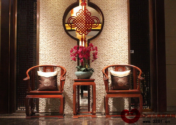 瀚晟堂紅木的新中式家具處處彰顯高雅、精致感 