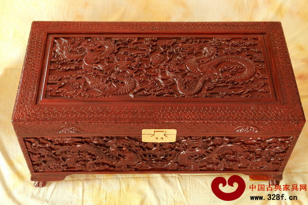 小巧玲瓏的紅木妝奩,精致非常 小巧玲瓏的紅木妝奩,精致非常