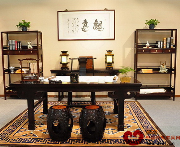 區(qū)氏臻品展廳一角 區(qū)氏臻品展廳一角