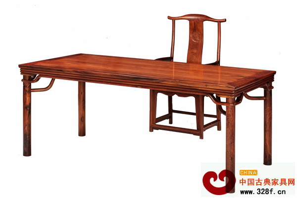 南枝紅紅木經(jīng)典之作———花枝明式圓包腳霸王棖畫案 南枝紅紅木經(jīng)典之作———花枝明式圓包腳霸王棖畫案