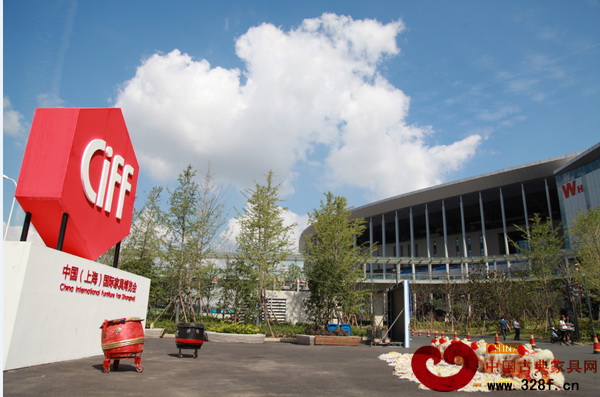 上海家博會開幕前夕現(xiàn)場的布置 上海家博會開幕前夕現(xiàn)場的布置