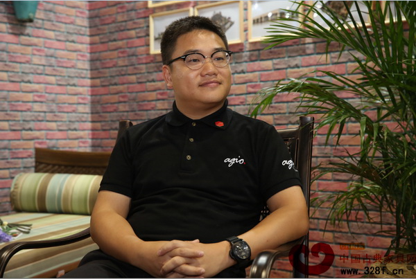 錫山家具集團總經(jīng)理 黃劍飛 錫山家具集團總經(jīng)理 黃劍飛