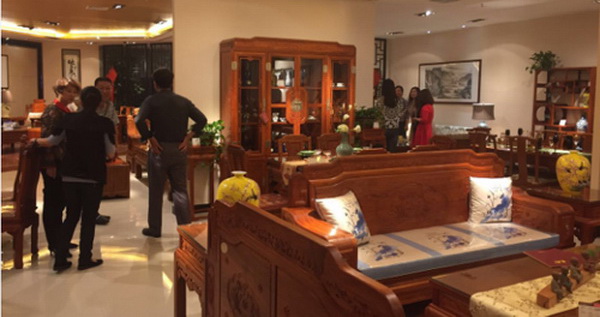 東成紅木長春旗艦店展廳一角 東成紅木長春旗艦店展廳一角