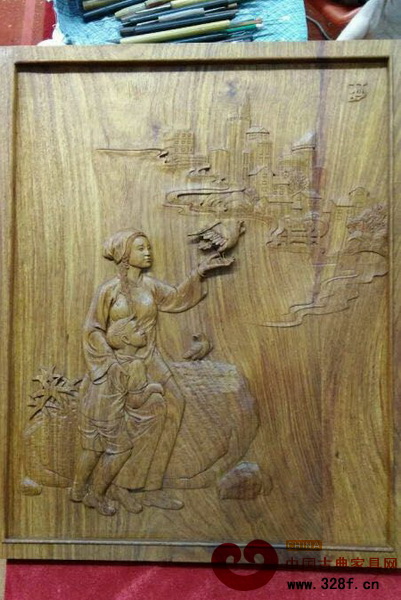 明堂紅木虞衛(wèi)民作品《夢(mèng)》 明堂紅木虞衛(wèi)民作品《夢(mèng)》