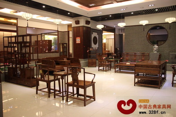 大明宮紅木燈飾廣場內(nèi)景 大明宮紅木燈飾廣場內(nèi)景