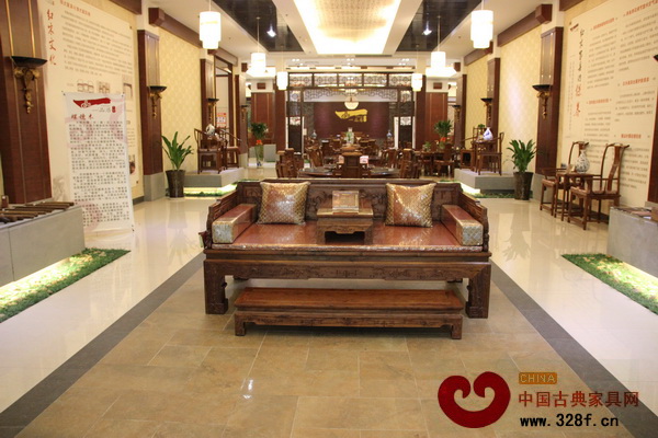 大明宮紅木燈飾廣場內(nèi)景 大明宮紅木燈飾廣場內(nèi)景