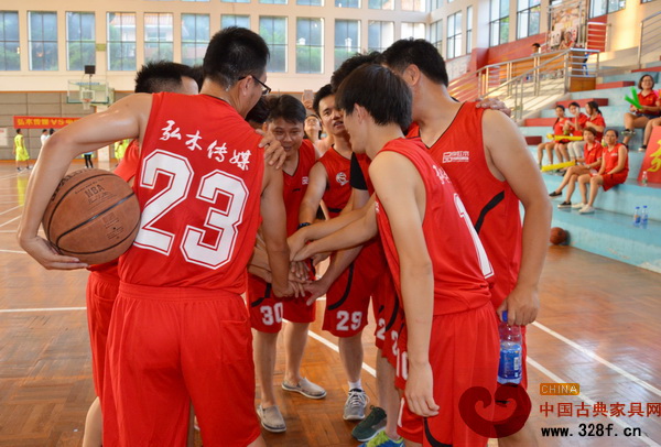 弘木傳媒參賽球員一起加油打氣