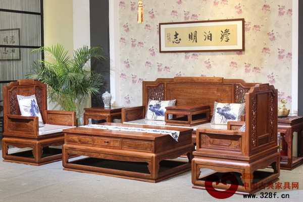 千百年紅木——“富貴之家”品牌旗下“寧靜致遠(yuǎn)”系列產(chǎn)品 千百年紅木——“富貴之家”品牌旗下“寧靜致遠(yuǎn)”系列產(chǎn)品