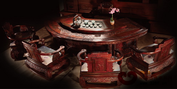 杜承三代表作品——紅木典藏茶臺(tái) 杜承三代表作品——紅木典藏茶臺(tái)