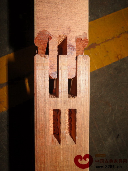 伍氏大觀園采用的雙榫結(jié)構(gòu)