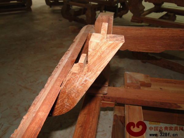 伍氏大觀園采用的穿帶結(jié)構(gòu)