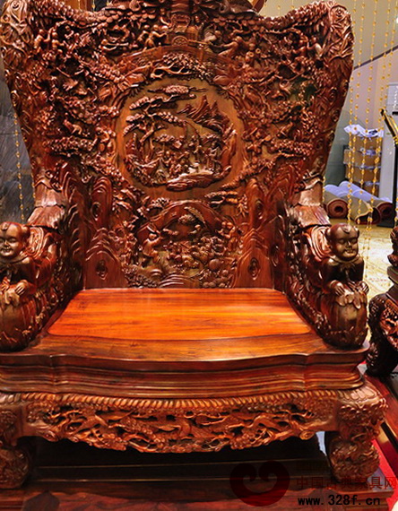 伍氏大觀園——大紅酸枝百子千孫沙發(fā)單椅