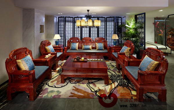 高貴大氣的沙發(fā),設(shè)計(jì)新穎、搭配完善 高貴大氣的沙發(fā),設(shè)計(jì)新穎、搭配完善