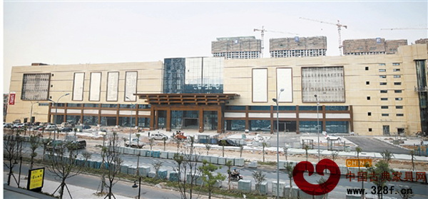 東陽中國木雕城B1區(qū)市場外景裝修現(xiàn)場 東陽中國木雕城B1區(qū)市場外景裝修現(xiàn)場