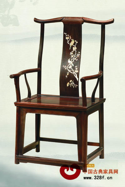 伍氏大觀園——大紅酸枝貝雕四出頭官帽椅