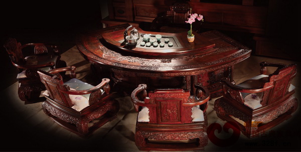 杜承三代表作品——紅木典藏茶臺(tái) 杜承三代表作品——紅木典藏茶臺(tái)