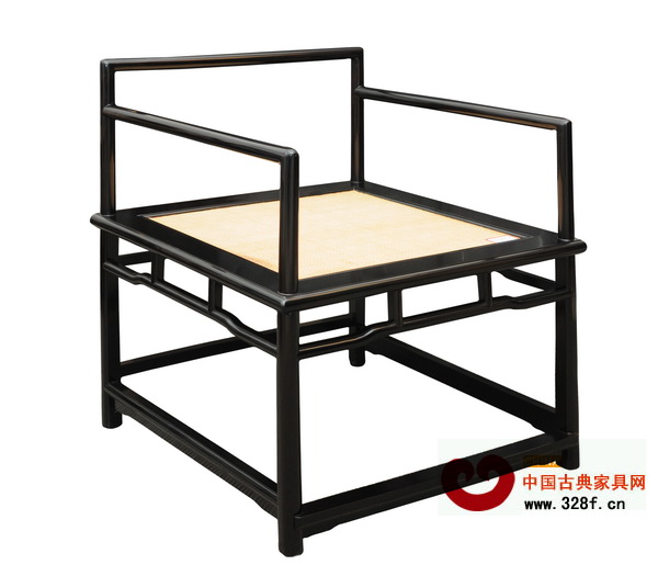 禪椅與其他椅具不同,講究的是人文精神,造型上少了些曲線,給人嚴肅自律的心理暗示(東陽大清翰林供圖) 禪椅與其他椅具不同,講究的是人文精神,造型上少了些曲線,給人嚴肅自律的心理暗示(東陽大清翰林供圖)