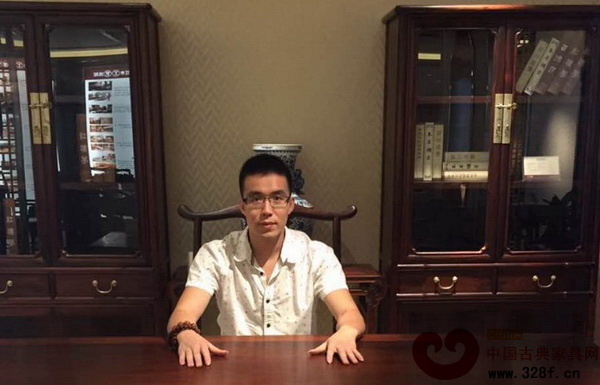 雅仕軒紅木(樂從)羅浮宮專賣店總經(jīng)理區(qū)偉倫 雅仕軒紅木(樂從)羅浮宮專賣店總經(jīng)理區(qū)偉倫