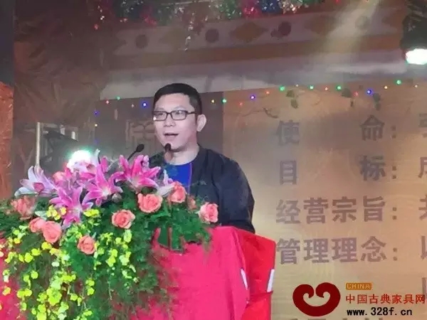 紅古軒副總經(jīng)理李春江致辭 紅古軒副總經(jīng)理李春江致辭