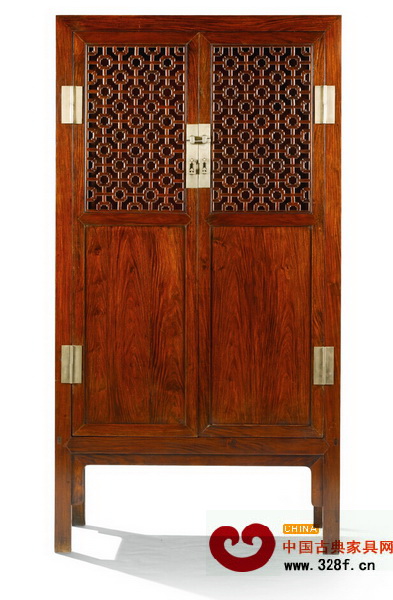 黃花梨十字海棠紋方角立柜