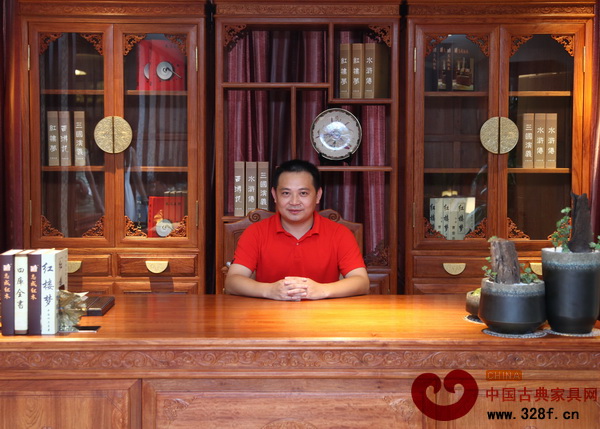 志成紅木深圳經(jīng)銷商陳佳 志成紅木深圳經(jīng)銷商陳佳